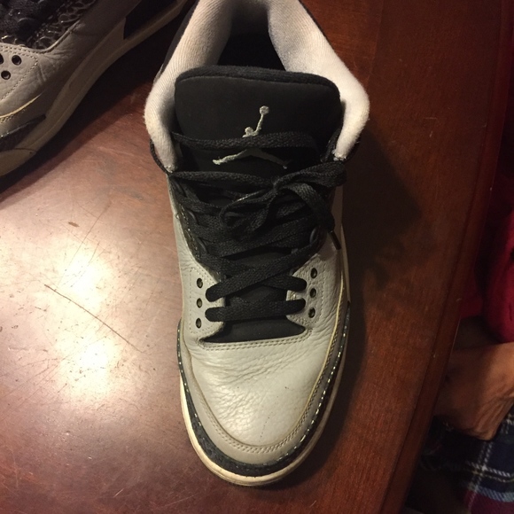 Air Jordan 3 Wolf Grey Cements - Picture 3 of 8